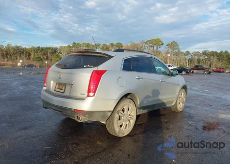 2015 Cadillac Srx Standard z USA, uszkodzony, nr VIN 3GYFNAE3XFS571849